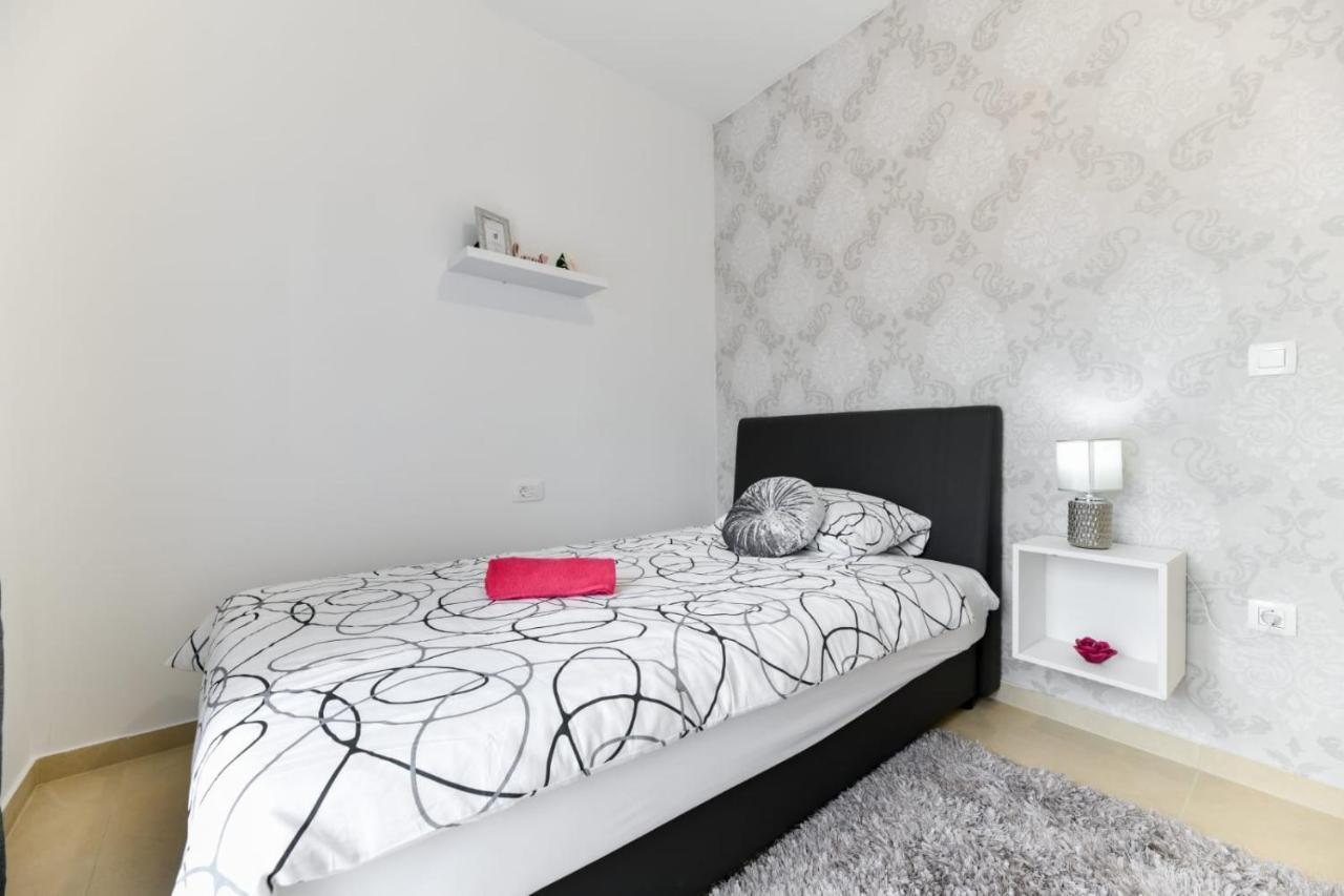 Family Apartment Amare Zadar Buitenkant foto